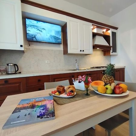 Gate To Venice Apartment Mestre Luaran gambar